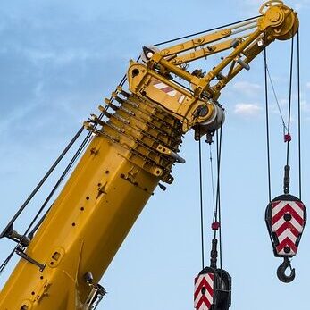 Top Crane Rental Services in Bangalore: A Complete Guide to Safe & Cost-Effective Heavy Lifting crane, truck crane, to lift, load, raise, steel rope, mission, construction site, weight, hook, append, wear